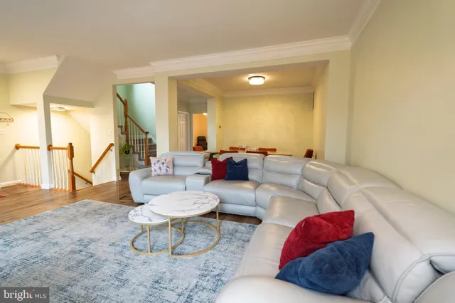 $769,999 | 43793 Steinbeck Square, Ashburn, VA 20147