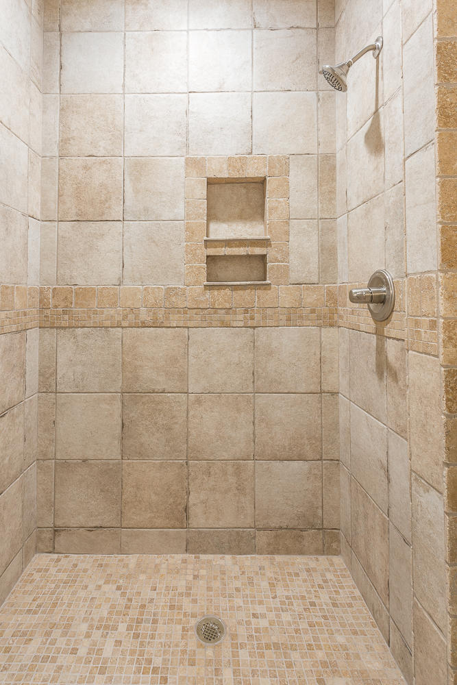 1081 Williams Road Summerville, GA 30747 - Photo 35 of 42 Master Bath