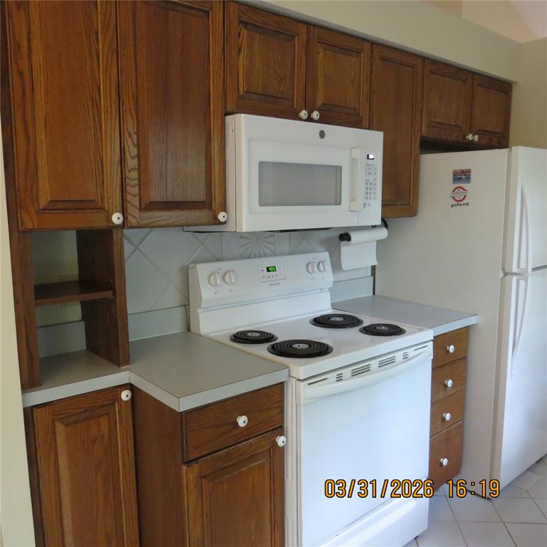 4546 Southwest 84 Drive Gainesville, FL 32608 - Photo 33 of 38
