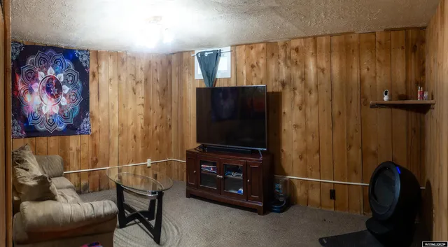 $288,675 | 615 Holly Avenue, Worland, WY 82401