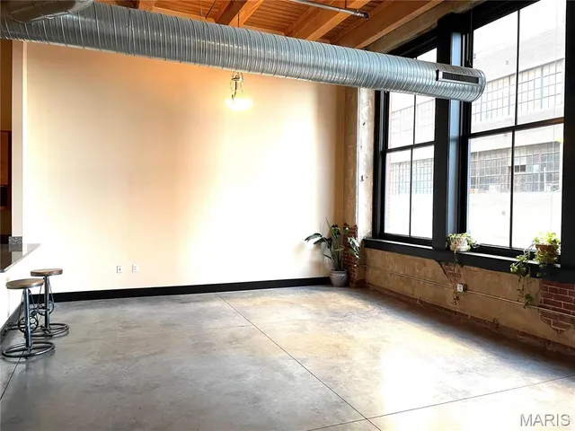 $1,450 | 1113 Washington Avenue, Unit 218, St. Louis, MO 63101