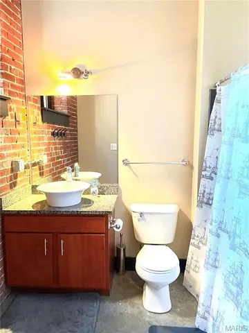 $1,450 | 1113 Washington Avenue, Unit 218, St. Louis, MO 63101