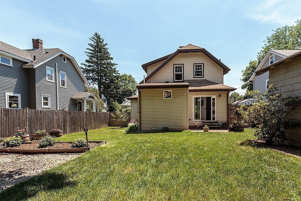 68 Emerson Road Milton, MA 02186 - Photo 4 of 23 Gallery Image 4
