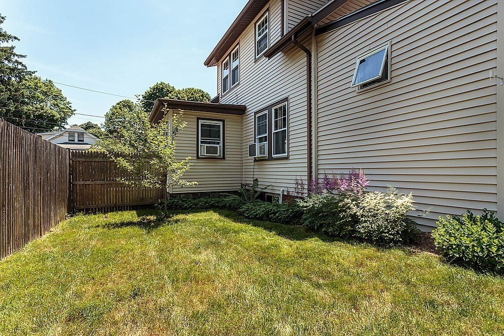68 Emerson Road Milton, MA 02186 - Photo 5 of 23 Gallery Image 5