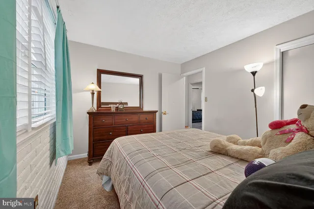 $600,000 | 16219 Sunny Knoll Drive, Dumfries, VA 22025