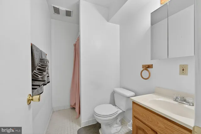 $600,000 | 16219 Sunny Knoll Drive, Dumfries, VA 22025