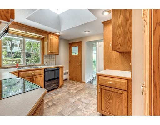 1 Standish Road Lynnfield, MA 01940 - Photo 17 of 29 Gallery Image 17
