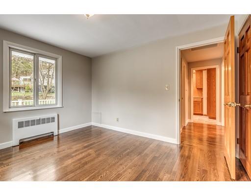 1 Standish Road Lynnfield, MA 01940 - Photo 21 of 29 Gallery Image 21