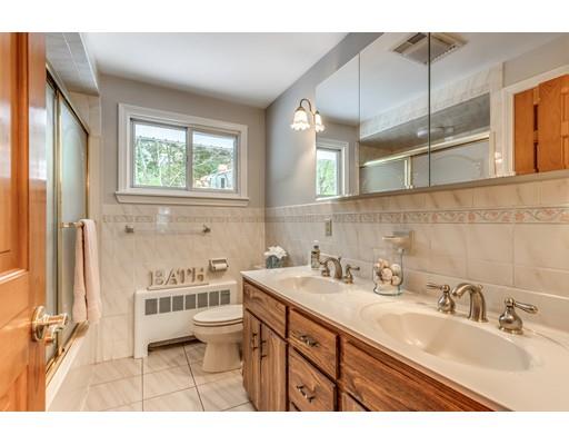 1 Standish Road Lynnfield, MA 01940 - Photo 22 of 29 Gallery Image 22