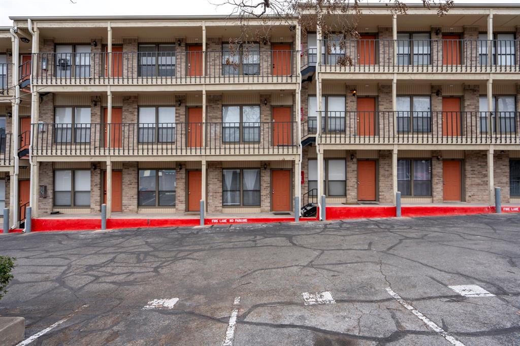 3000 Guadalupe Street, Unit 110 Austin, TX 78705 - Photo 11 of 27 a front view of multi story residential apartment building