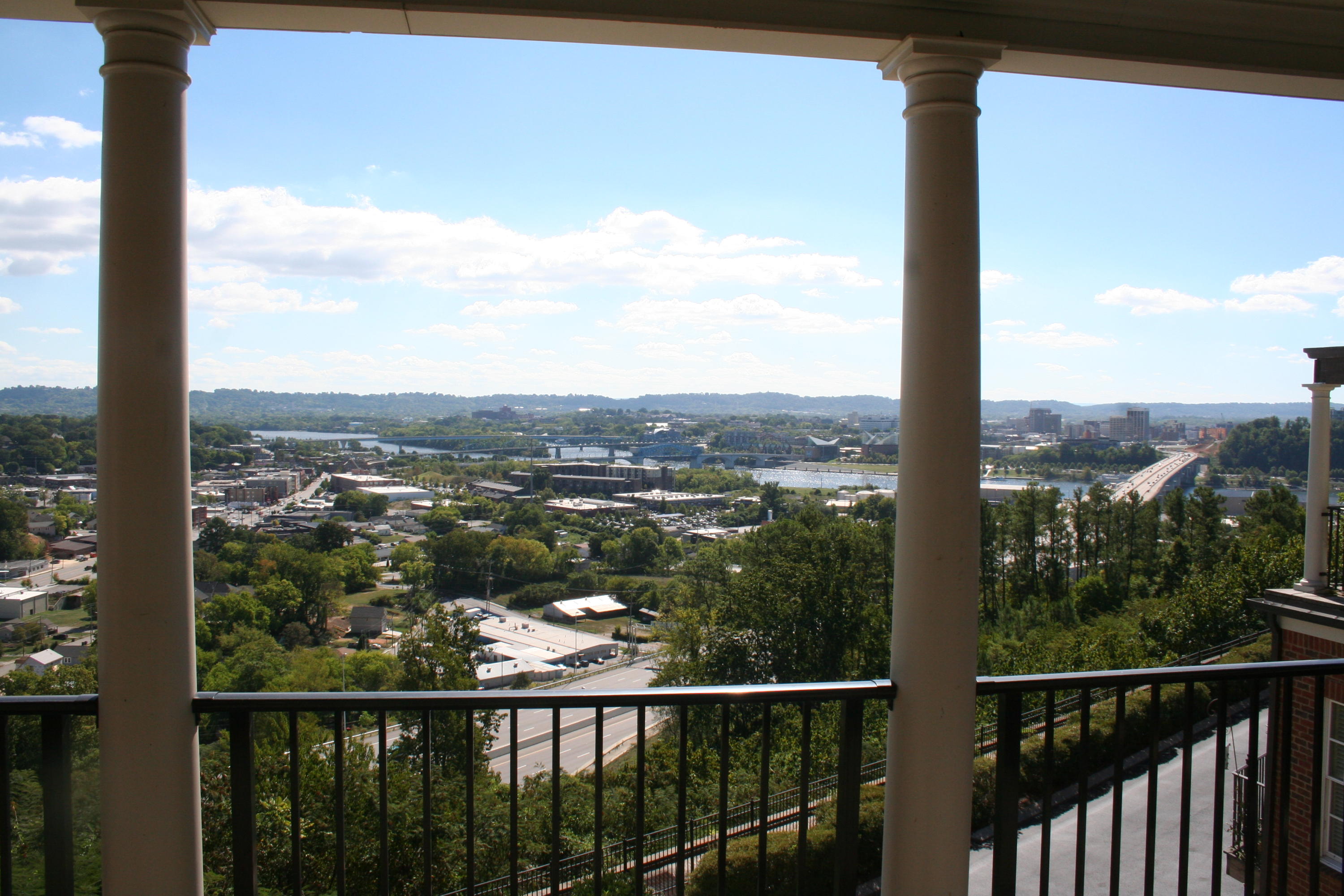 554 Whitehall Road, Unit 120 Chattanooga, TN 37405 - Photo 3 of 8 2016-09-28 23.03.23