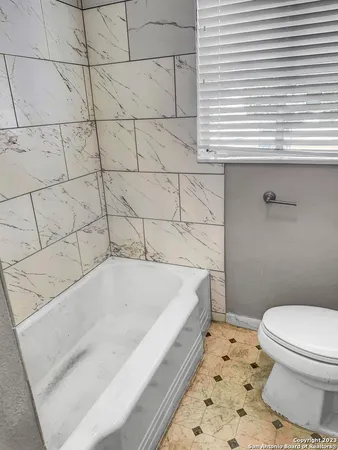 $1,100 | 2016 West Olmos Drive, San Antonio, TX 78201