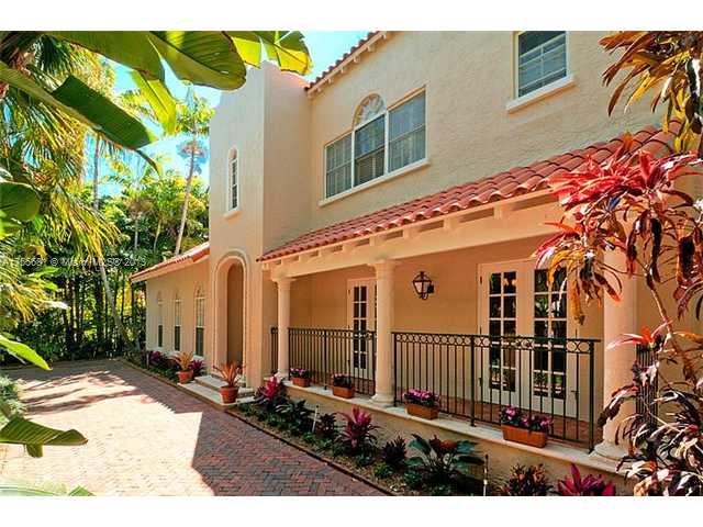 3626 Bayview Road Coconut Grove, FL 33133 - Photo 1 of 24 Gallery Image 1