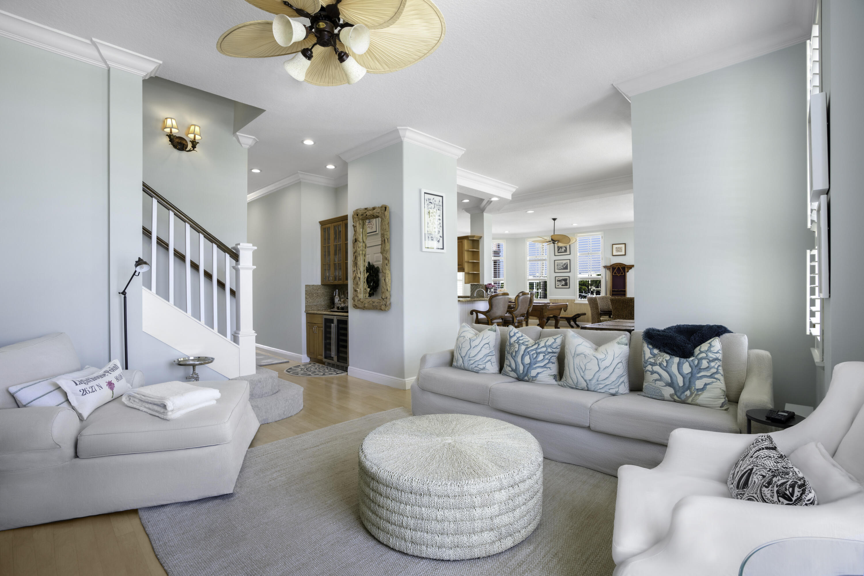 2875 Marina Circle Lighthouse Point, FL 33064 - Photo 12 of 47 Family room 2nd floor