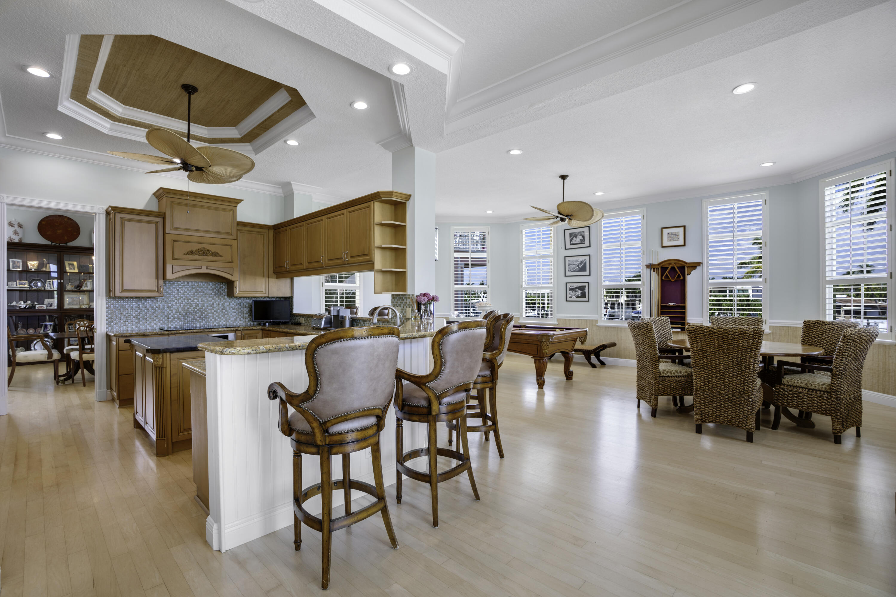 2875 Marina Circle Lighthouse Point, FL 33064 - Photo 13 of 47 Kitchen and great room 2nd floor