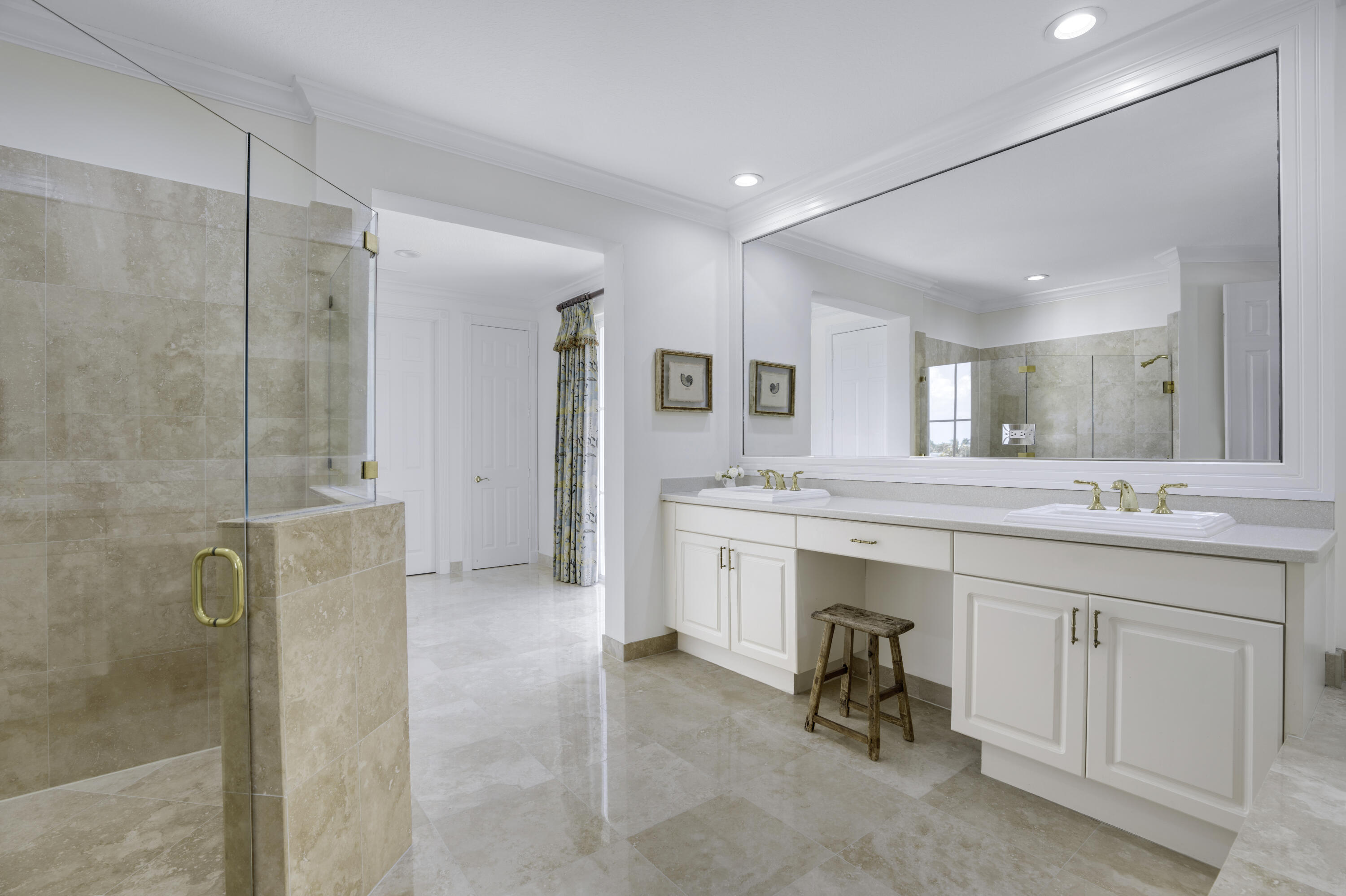 2875 Marina Circle Lighthouse Point, FL 33064 - Photo 28 of 47 Primary bath 3rd floor