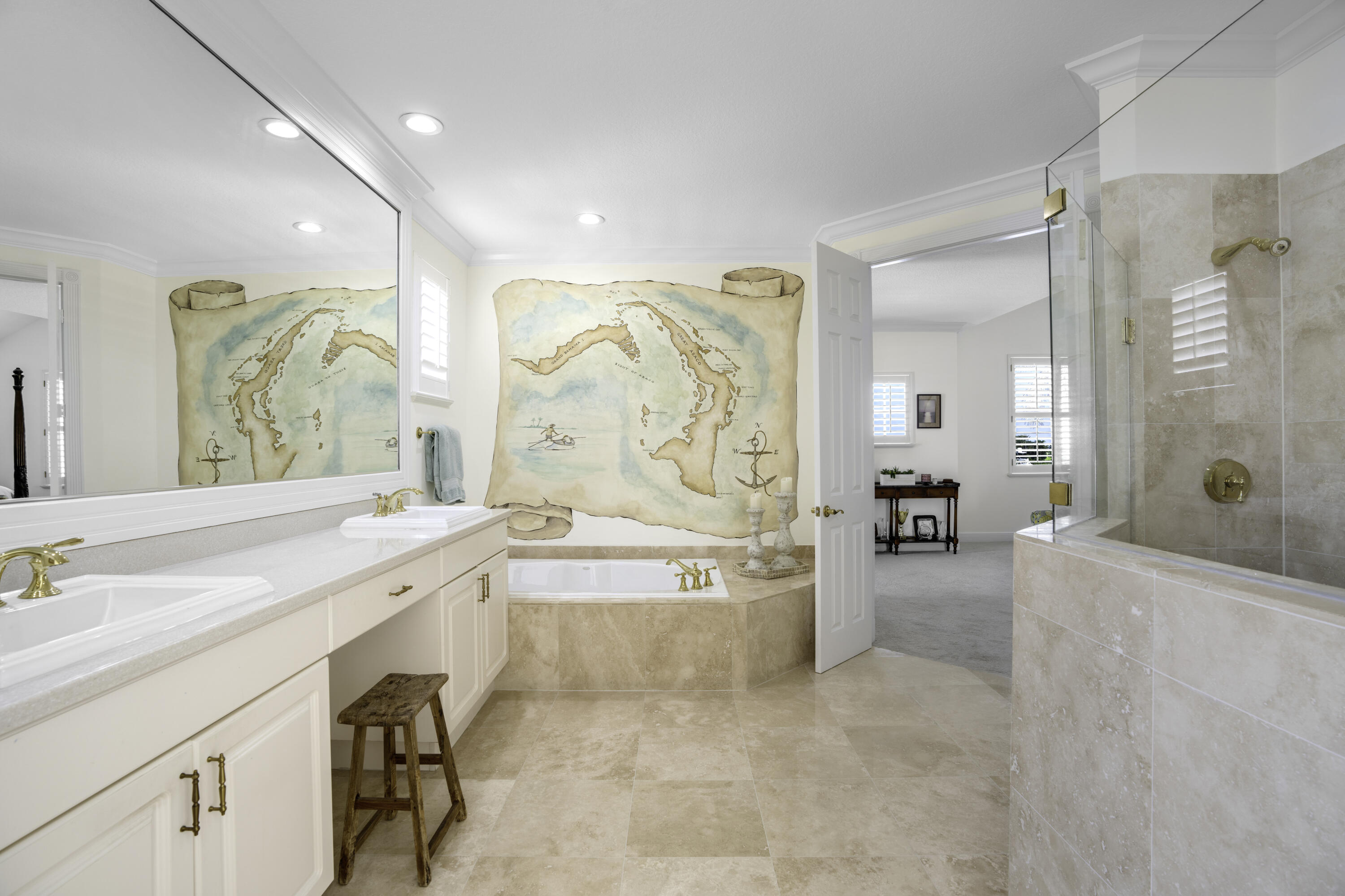 2875 Marina Circle Lighthouse Point, FL 33064 - Photo 29 of 47 Primary bath 3rd floor