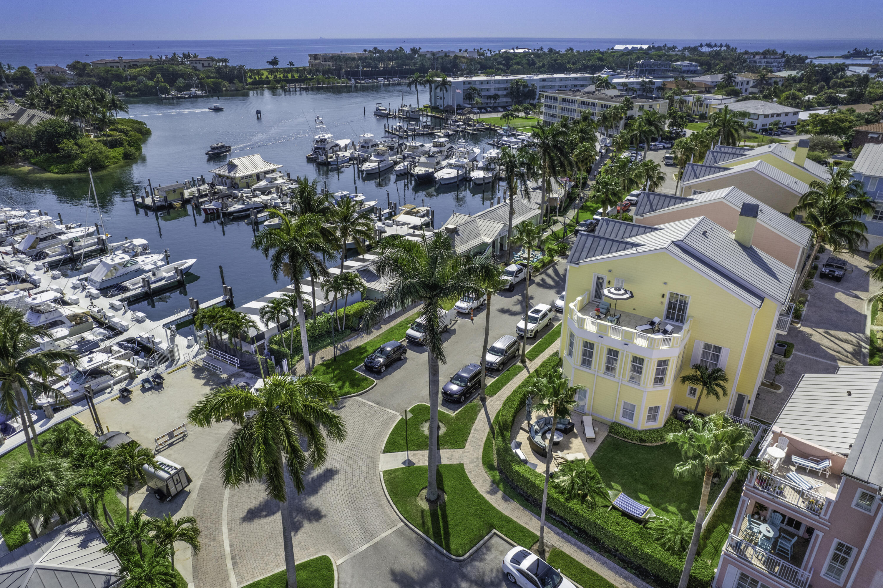 2875 Marina Circle Lighthouse Point, FL 33064 - Photo 42 of 47 Aerial view looking Southeast