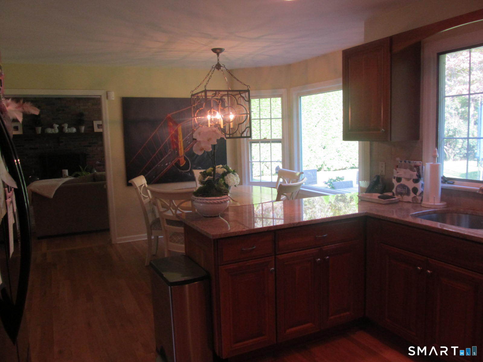 47 Barringer Road Darien, CT 06820 - Photo 8 of 37
