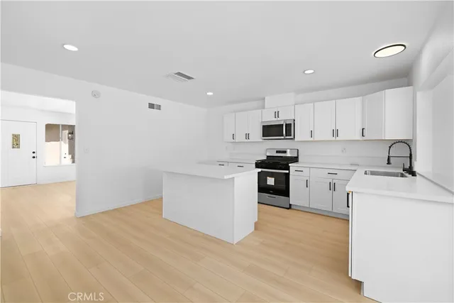 $585,000 | 3501 West Ave K 13, Lancaster, CA 93536