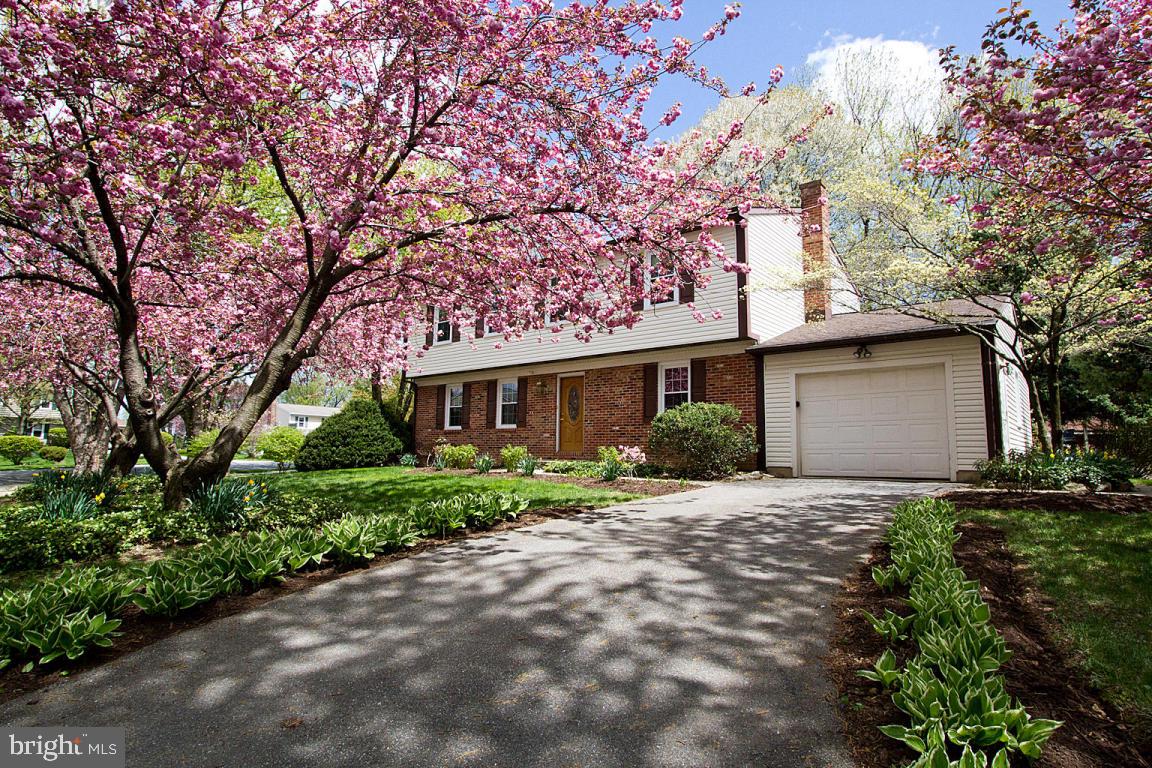 419 Longmeadow Road Lancaster, PA 17601 - Photo 1 of 43