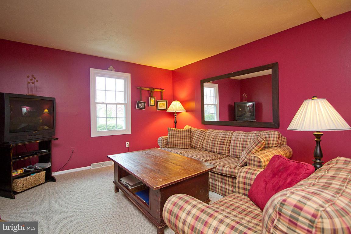 419 Longmeadow Road Lancaster, PA 17601 - Photo 20 of 43