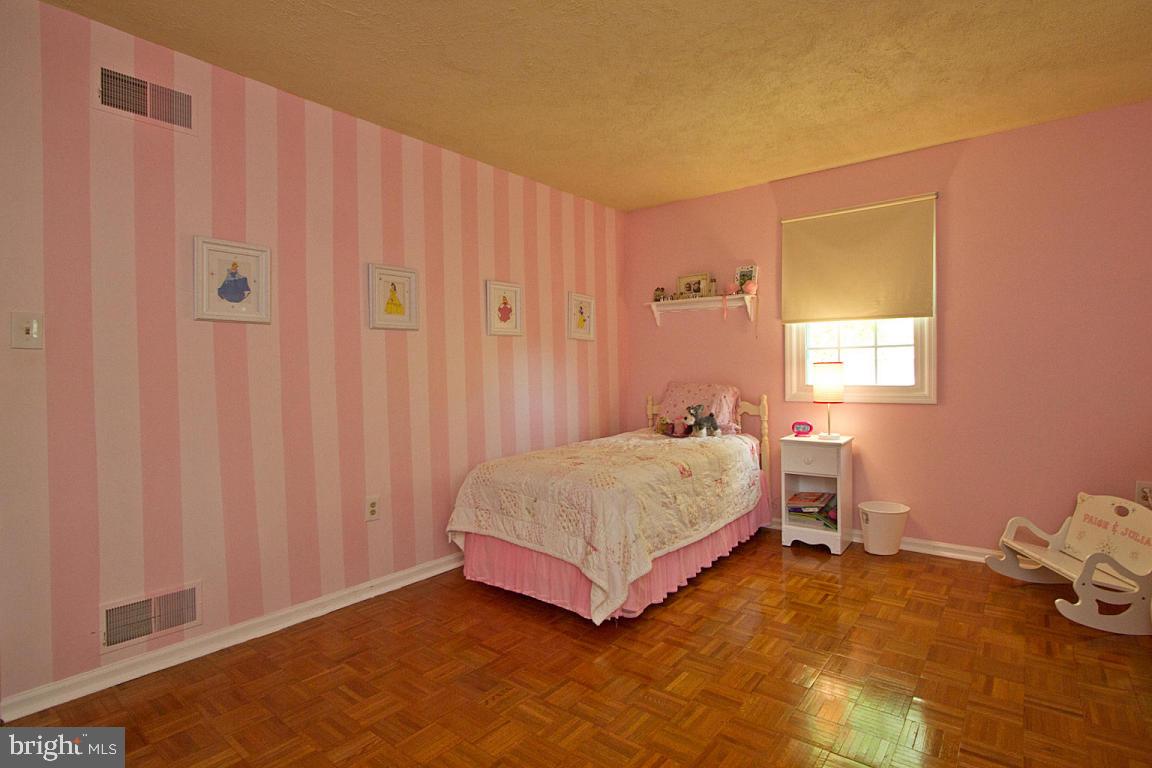 419 Longmeadow Road Lancaster, PA 17601 - Photo 31 of 43
