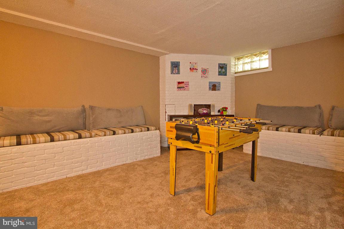 419 Longmeadow Road Lancaster, PA 17601 - Photo 36 of 43