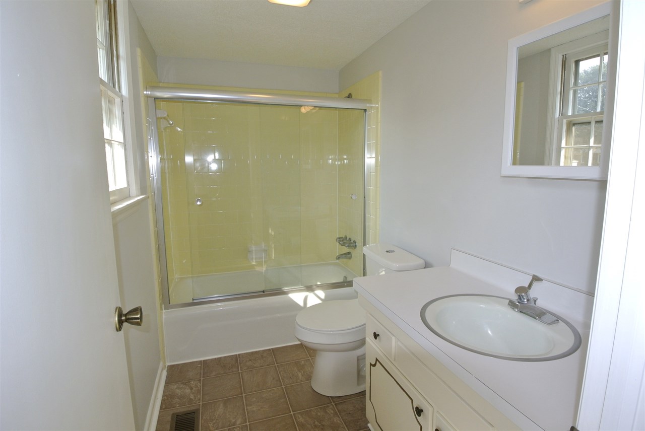 4232 Chaffee Road Spartanburg, SC 29301 - Photo 15 of 22