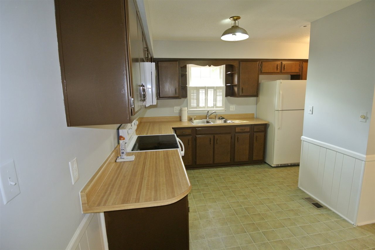 4232 Chaffee Road Spartanburg, SC 29301 - Photo 4 of 22