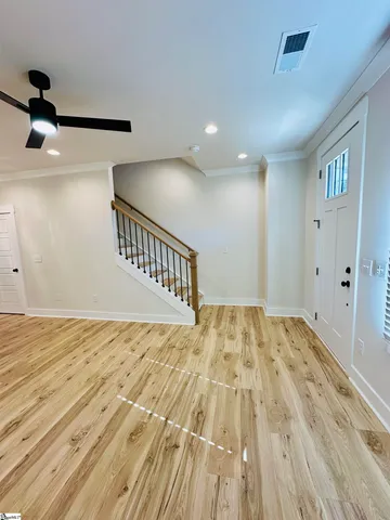 $399,900 | 9 Hawthorne Lane, Unit 102, Greenville, SC 29605