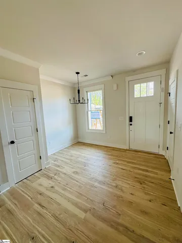 $399,900 | 9 Hawthorne Lane, Unit 102, Greenville, SC 29605