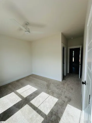 $399,900 | 9 Hawthorne Lane, Unit 102, Greenville, SC 29605