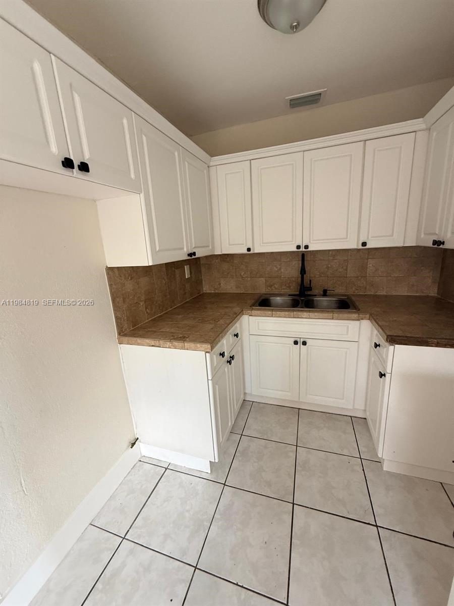14755 Southwest 302nd Street Homestead, FL 33033 - Photo 23 of 34