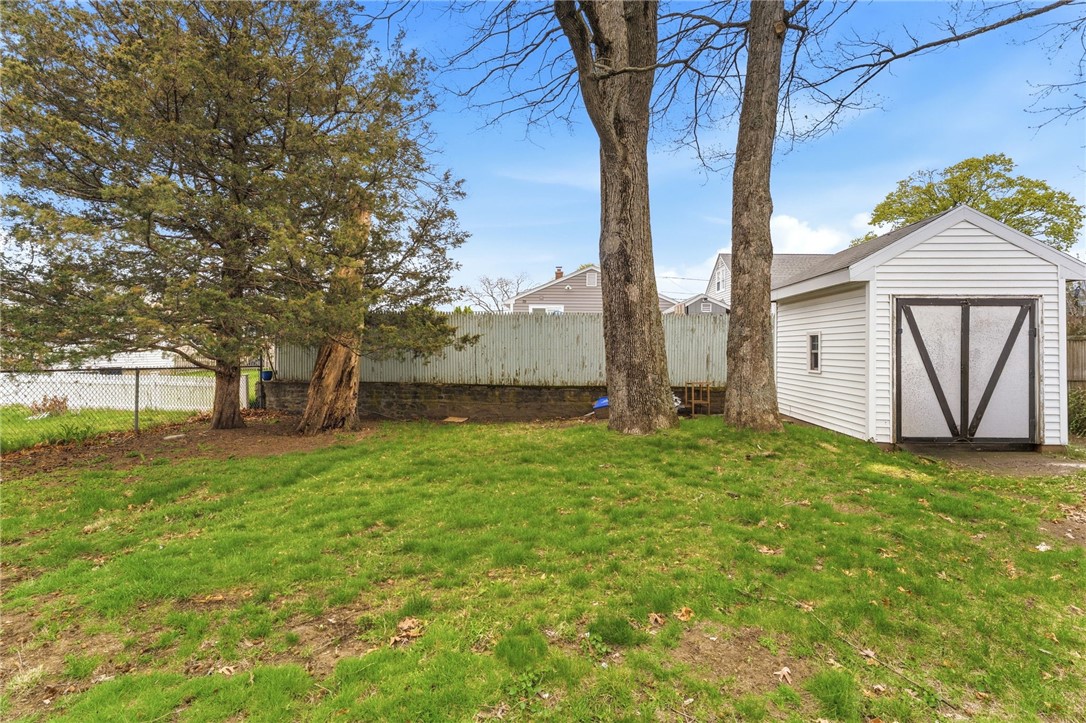 9 McGuire Road North Providence, RI 02904 - Photo 8 of 29