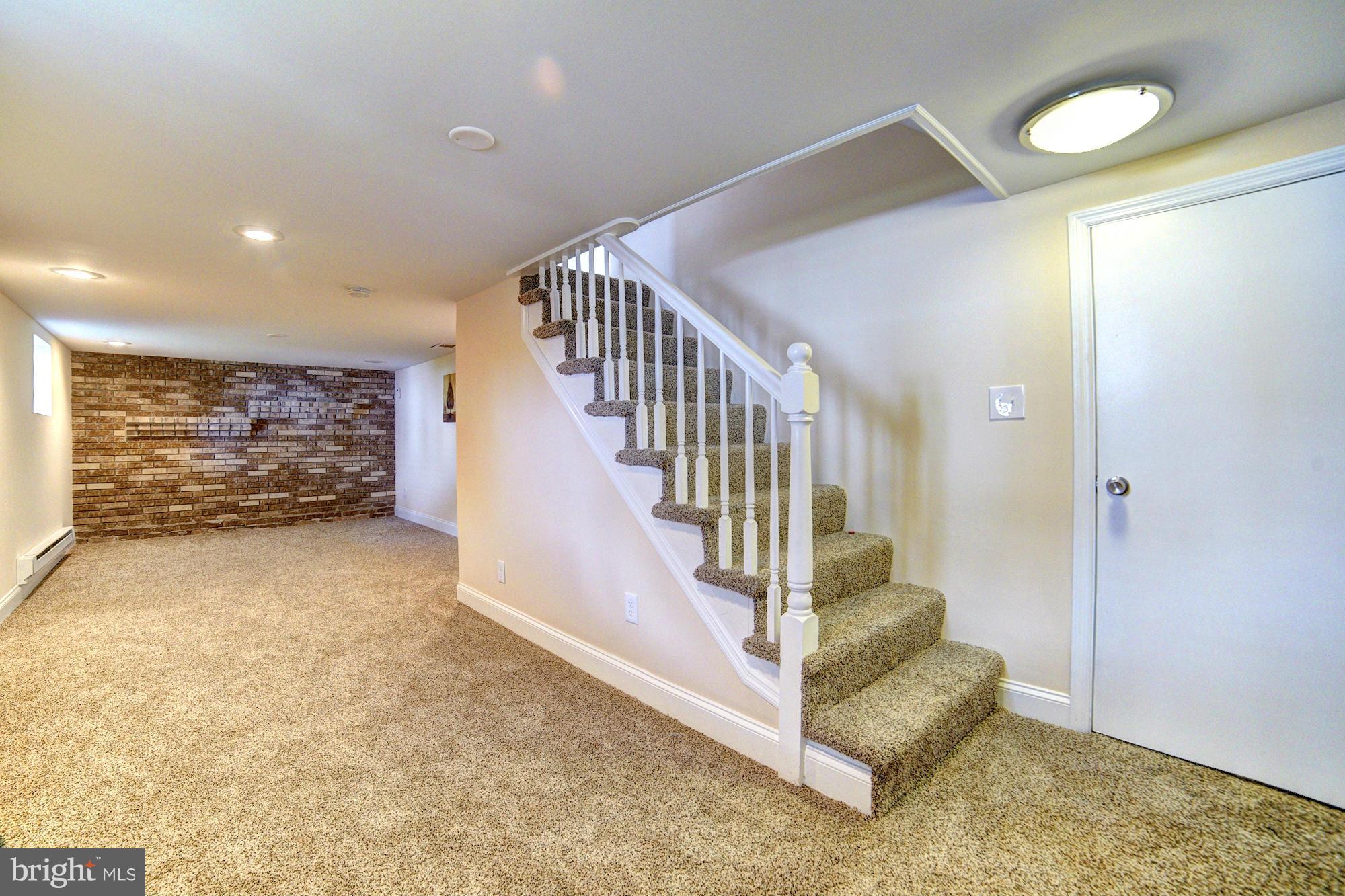 5408 Catalpha Road Baltimore, MD 21214 - Photo 19 of 23 a view of entryway