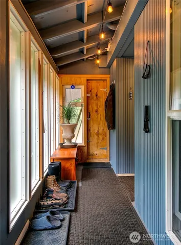 $2,750,000 | 4221 West Armour Street, Seattle, WA 98199