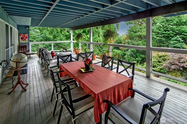 $2,750,000 | 4221 West Armour Street, Seattle, WA 98199