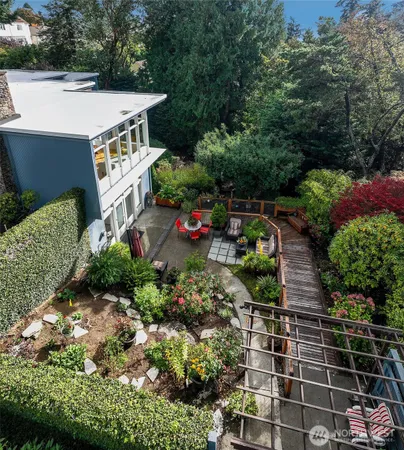$2,750,000 | 4221 West Armour Street, Seattle, WA 98199