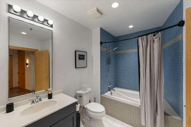 $1,895 | 601 South Marquette Avenue, Unit 405, Minneapolis, MN 55402