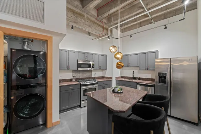 $1,895 | 601 South Marquette Avenue, Unit 405, Minneapolis, MN 55402