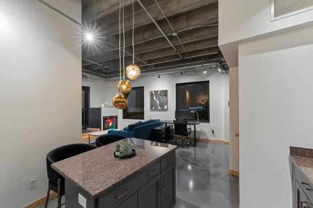 $1,895 | 601 South Marquette Avenue, Unit 405, Minneapolis, MN 55402