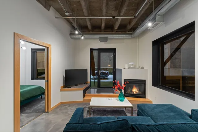 $1,895 | 601 South Marquette Avenue, Unit 405, Minneapolis, MN 55402