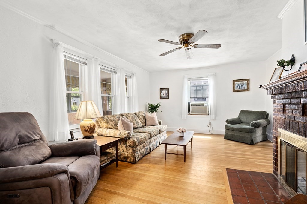 144 Derby Road Melrose, MA 02176 - Photo 7 of 19 Gallery Image 7