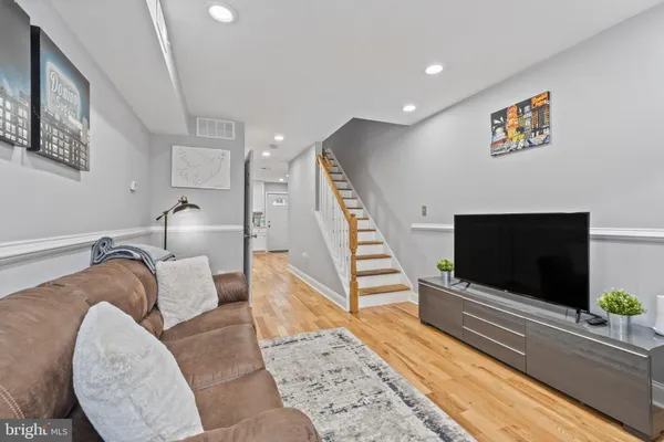 $1,725 | 712 North Duncan Street, Baltimore, MD 21205