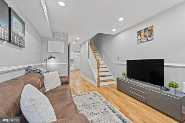 $1,725 | 712 North Duncan Street, Baltimore, MD 21205