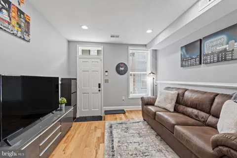 $1,725 | 712 North Duncan Street, Baltimore, MD 21205