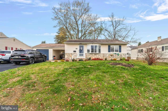 $395,000 | 216 Wellington Drive, Warminster, PA 18974