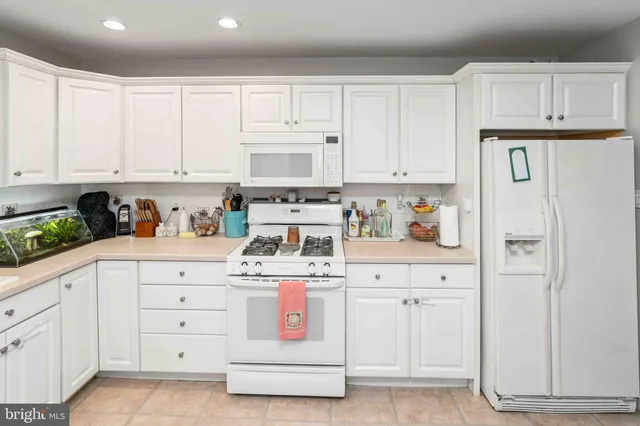 $395,000 | 216 Wellington Drive, Warminster, PA 18974