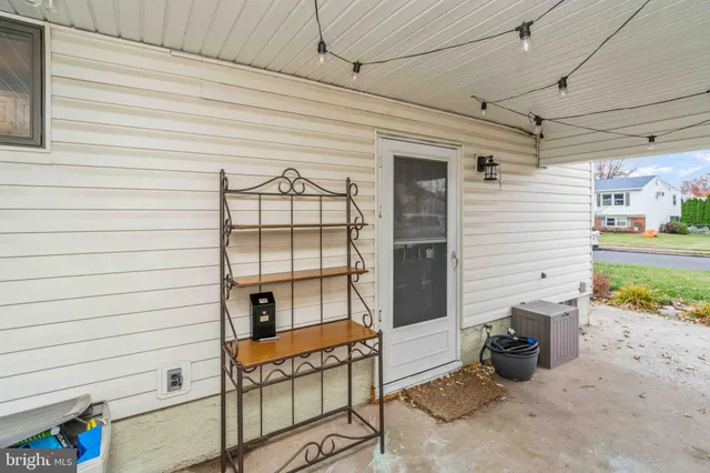 $395,000 | 216 Wellington Drive, Warminster, PA 18974